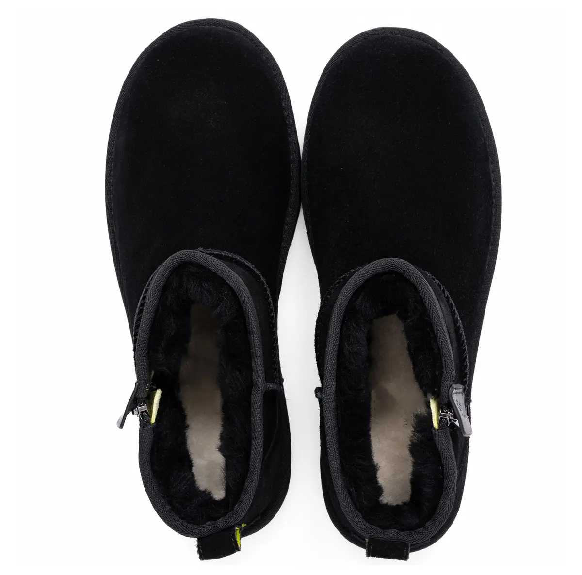 UGG Ultra Mini ZIP — Black