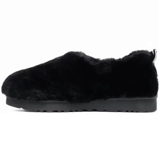 UGG Hailey Fluff Slippers — Black